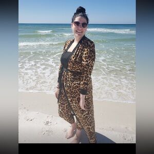 Fun set that was only worn once on a vacation!